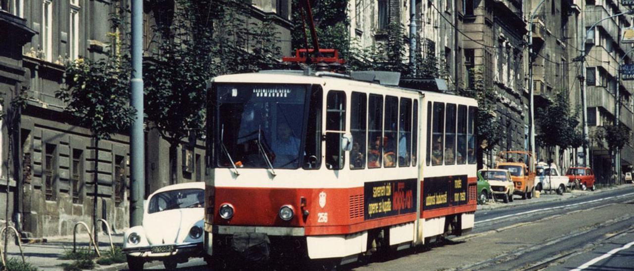 Un tranvía en una calle de Belgrado. | | LA PROVINCIA/DLP