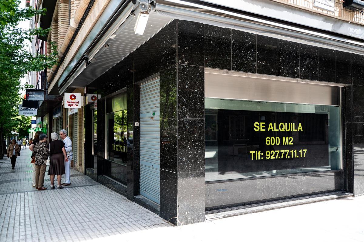 Galería | Los grandes locales comerciales del centro de Cáceres