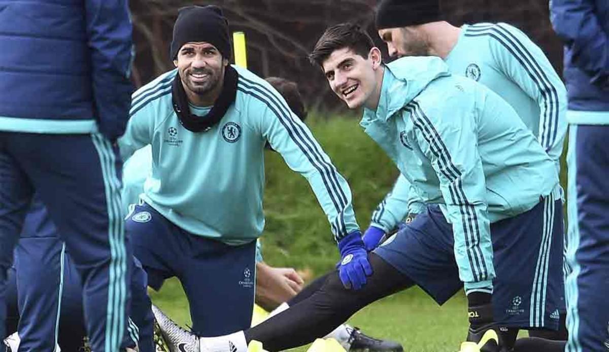 Diego Costa, junto a Courtois