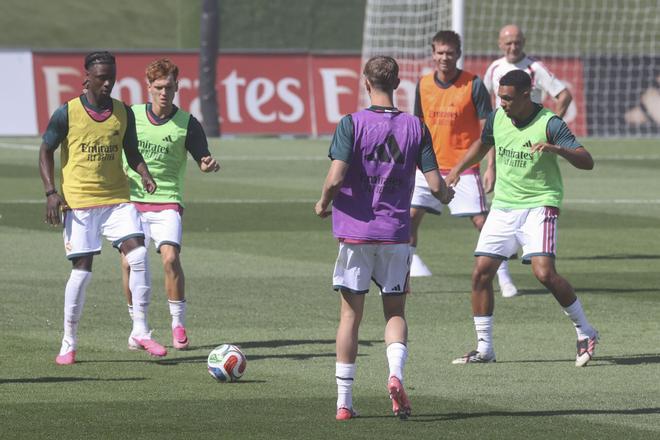 El Real Madrid de Mourinho se estrena con un penalti a favor en el primer minuto