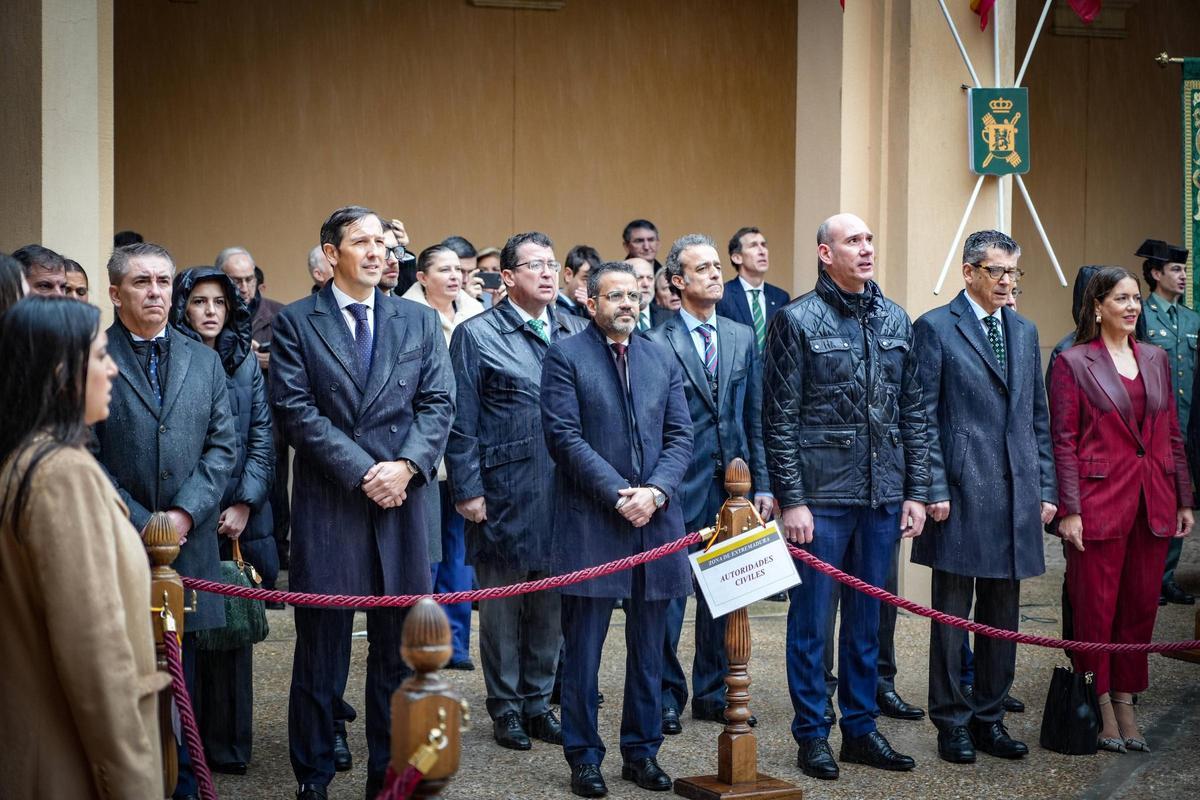 Fotogalería | Homenaje de despedida al general de división José Manuel Santiago Marín