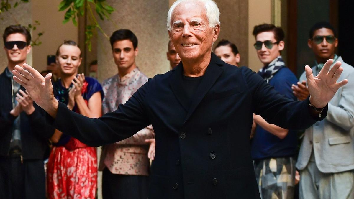 El diseñador Giorgio Armani, en el desfile de su colección primavera-verano 2020, el pasado junio, en Milán.