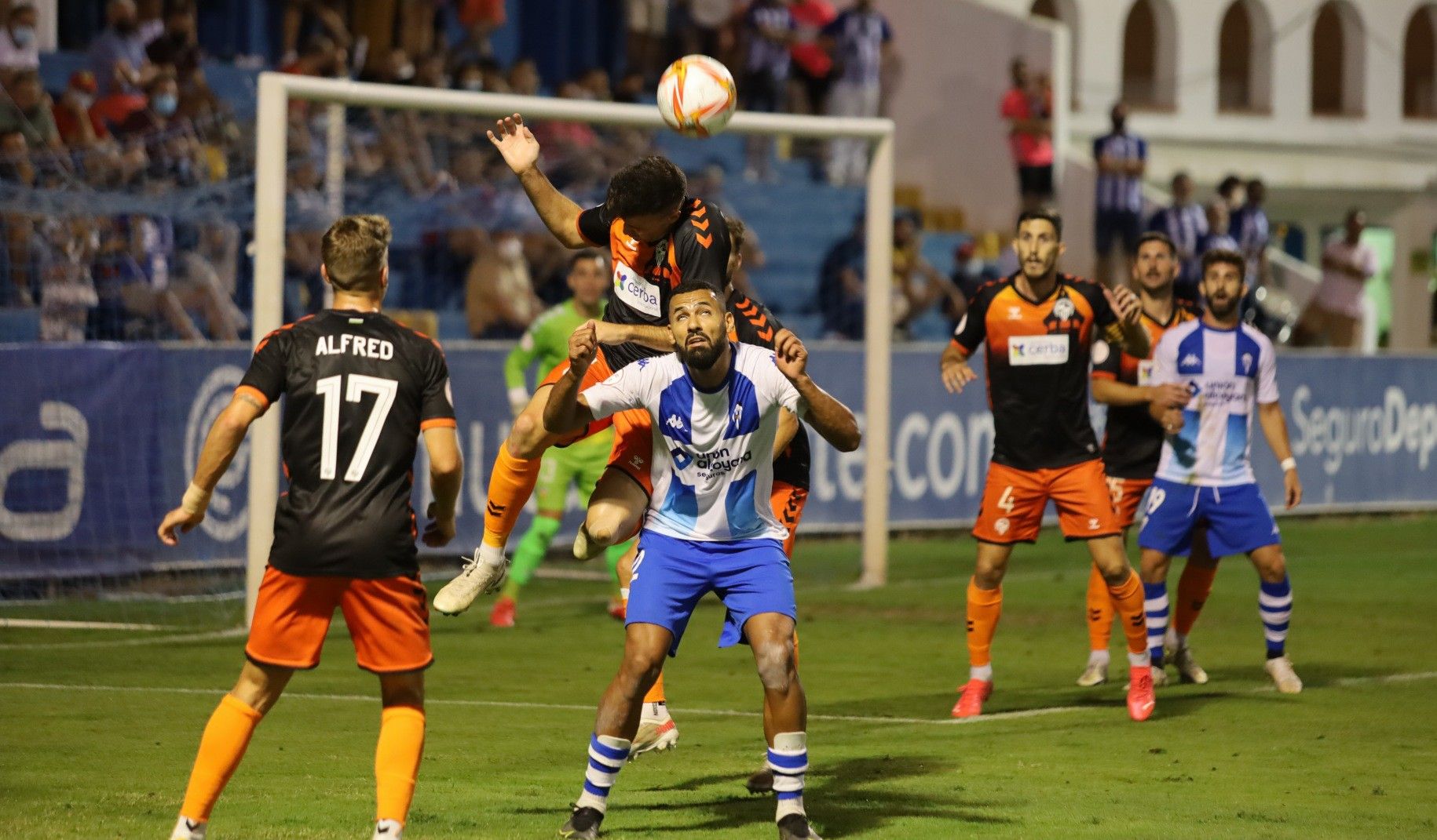 El Alcoyano se mantiene invicto / JUANI RUZ