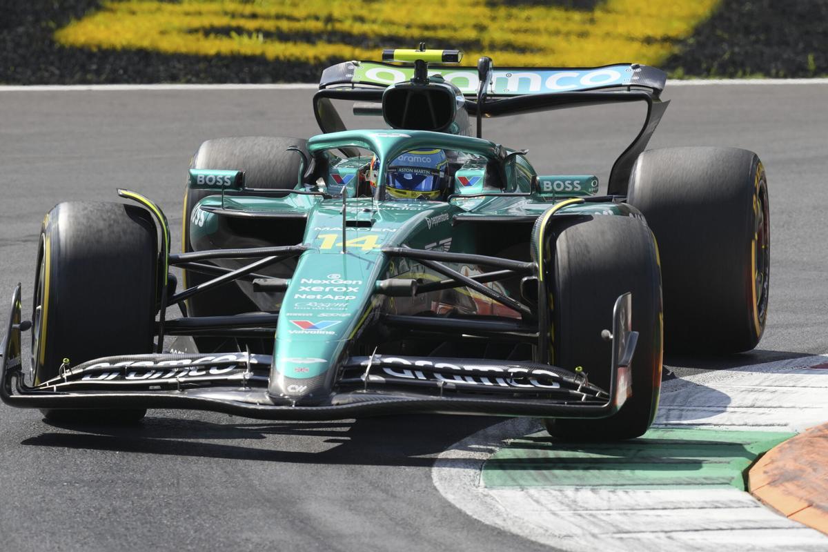 Aston Martin Fernando Alonso