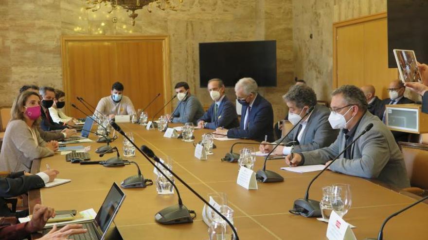 La empresa anuncia que agotará "todas las vías judiciales" para defender la prórroga - Vimarsana News