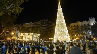 ¿A qué hora encienden mañana las luces de Navidad en València?