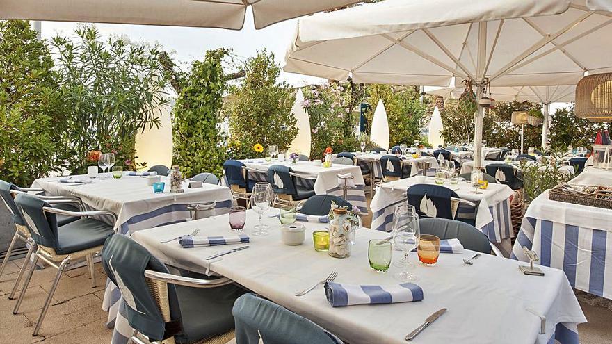 La terrassa del restaurant Els Pescadors, a tocar mar | ELS PESCADORS