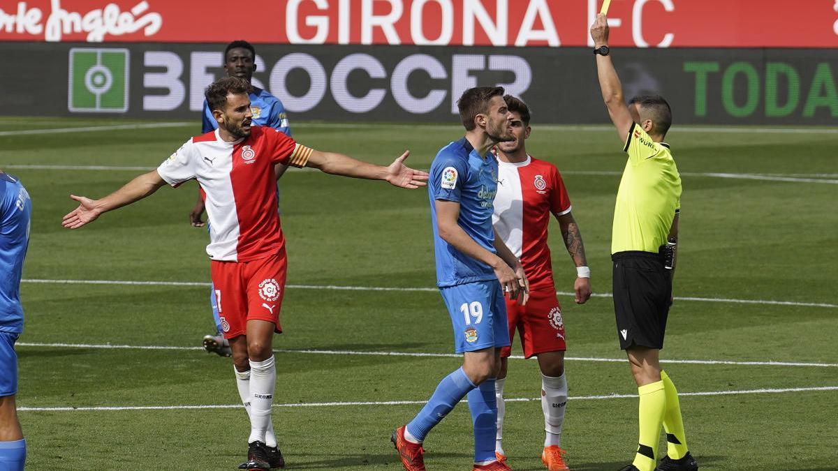 Stuani, en una acció del partit contra el Fuenlabrada.