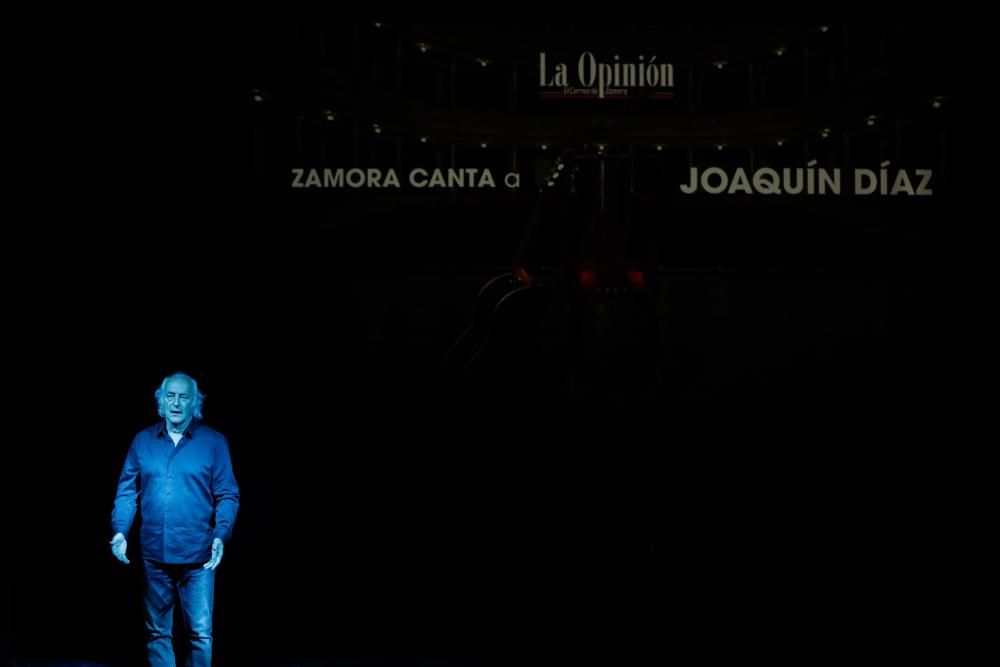 Zamora canta a Joaquín Díaz