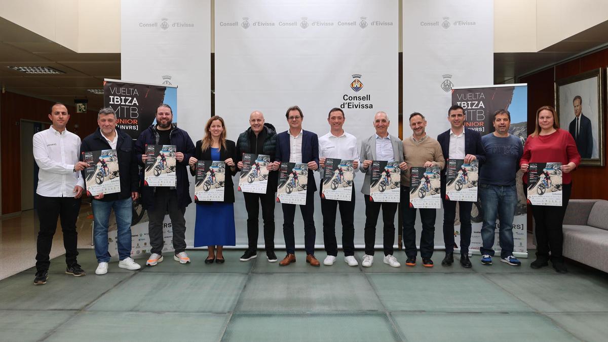 Presentación VueltaIbizaMTBJuniorUNVRS.
