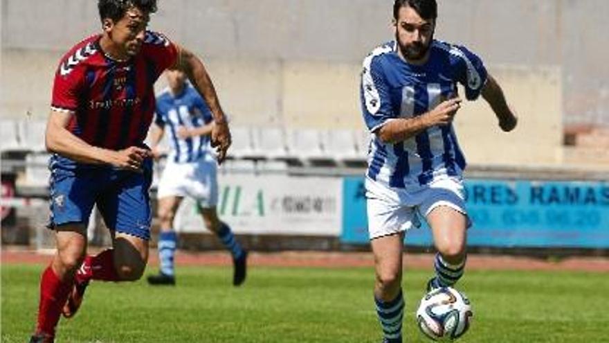 Revert, en un acció en un partit contra el Gavà.