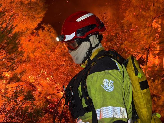 El secreto detrás de las llamas voladoras en los incendios de sexta generación