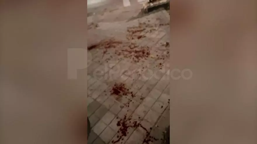 El vídeo grabado por un hombre después de que tres jóvenes intenten asesinarlo por no darles tabaco