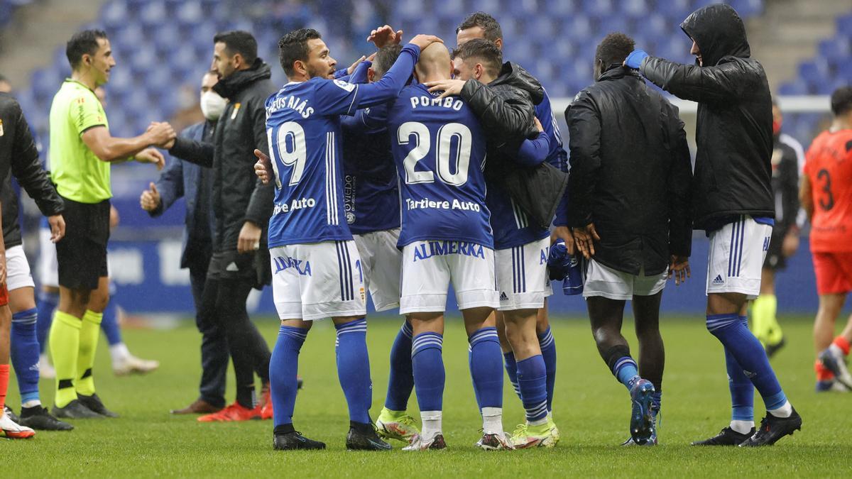 El partido del Oviedo, en imágenes