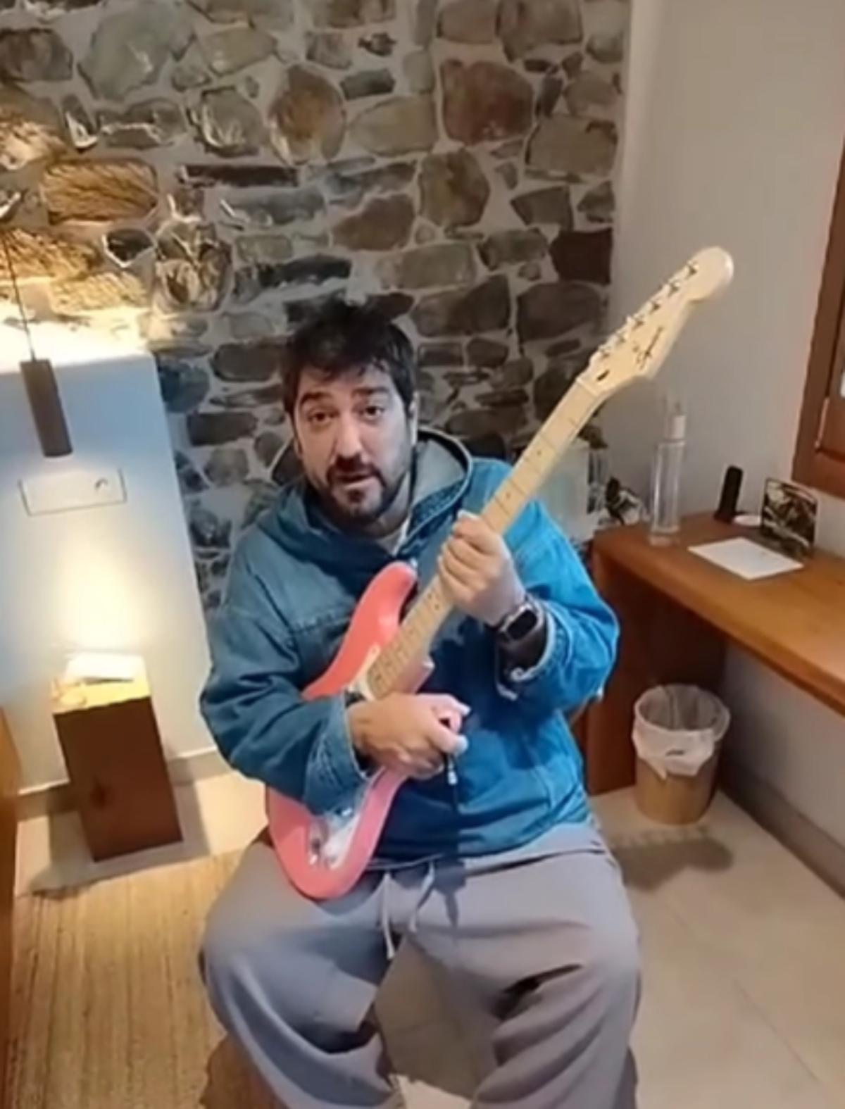 Antonio Orozco dispone de todos los lujos en una casa muy cerquita de la playa