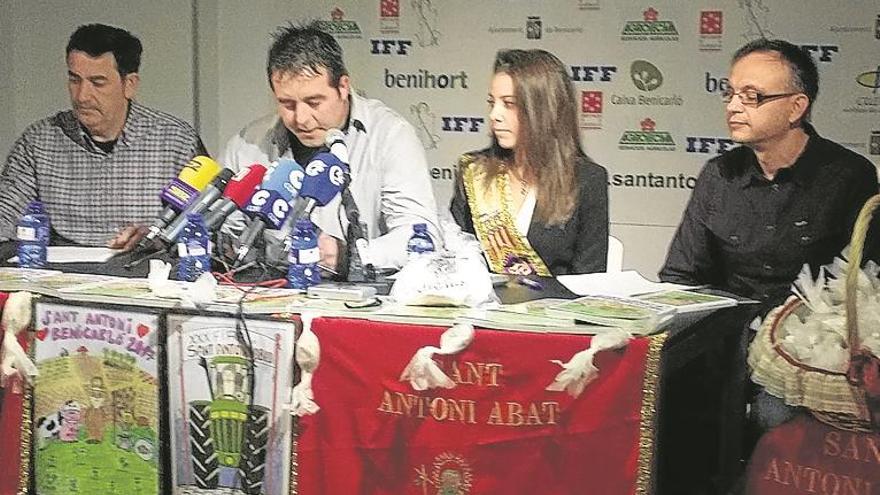 Tres décadas de feria de Sant Antoni en Benicarló