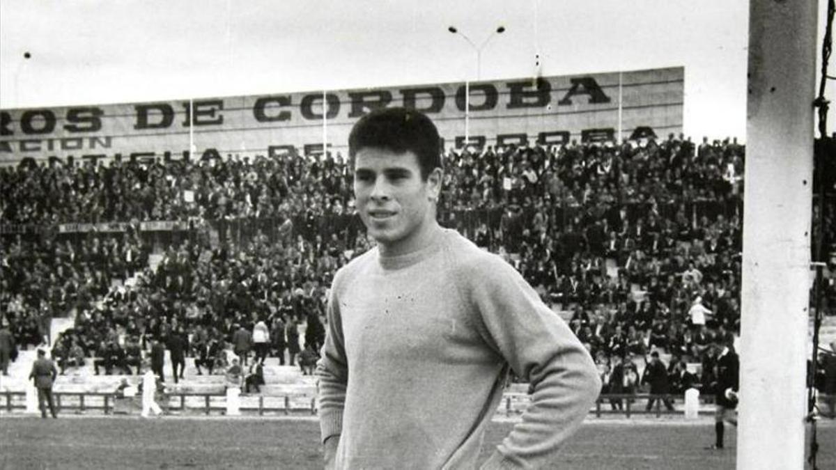 Miguel Reina, en la portería del Córdoba CF en los años 60.