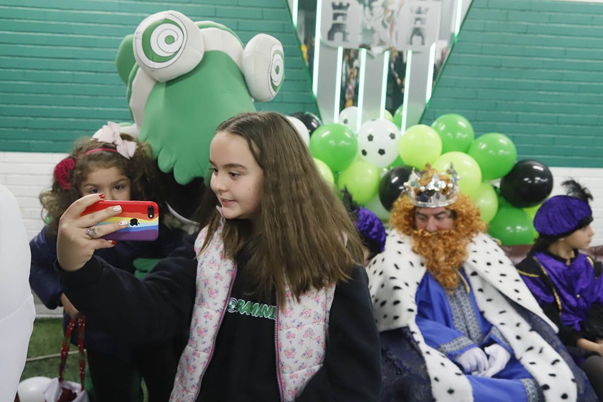 Los Reyes Magos visitan al Córdoba CF en el Arcángel