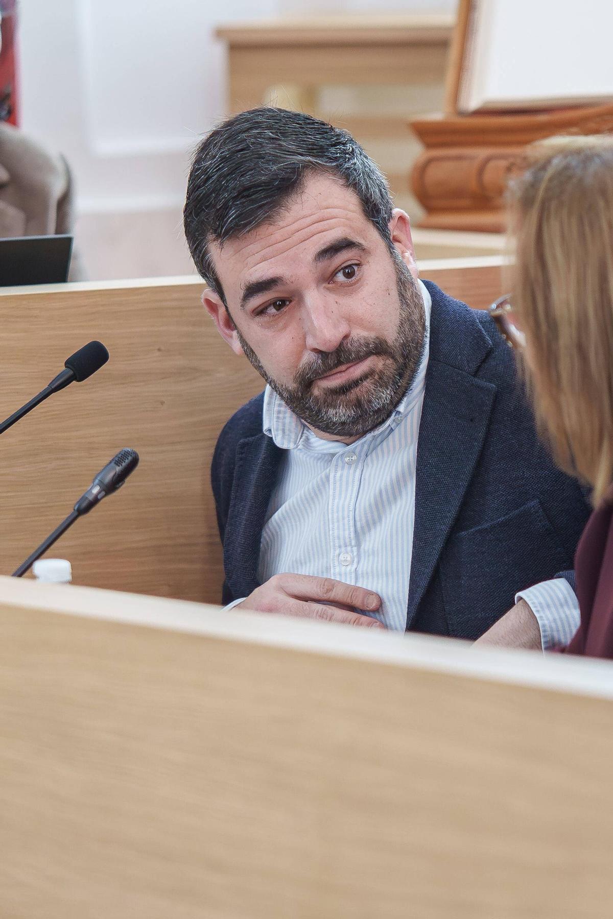 La sesión plenaria en el Ayuntamiento de Mérida se ha prolongado durante más de dos horas.