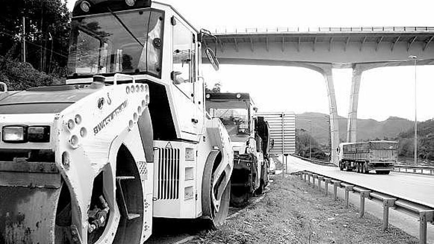 Ansiosa espera  de las obras  de mejora de la carretera entre Soto y Pravia