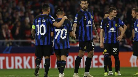 Los jugadores del Inter tras ser eliminados de la Champions