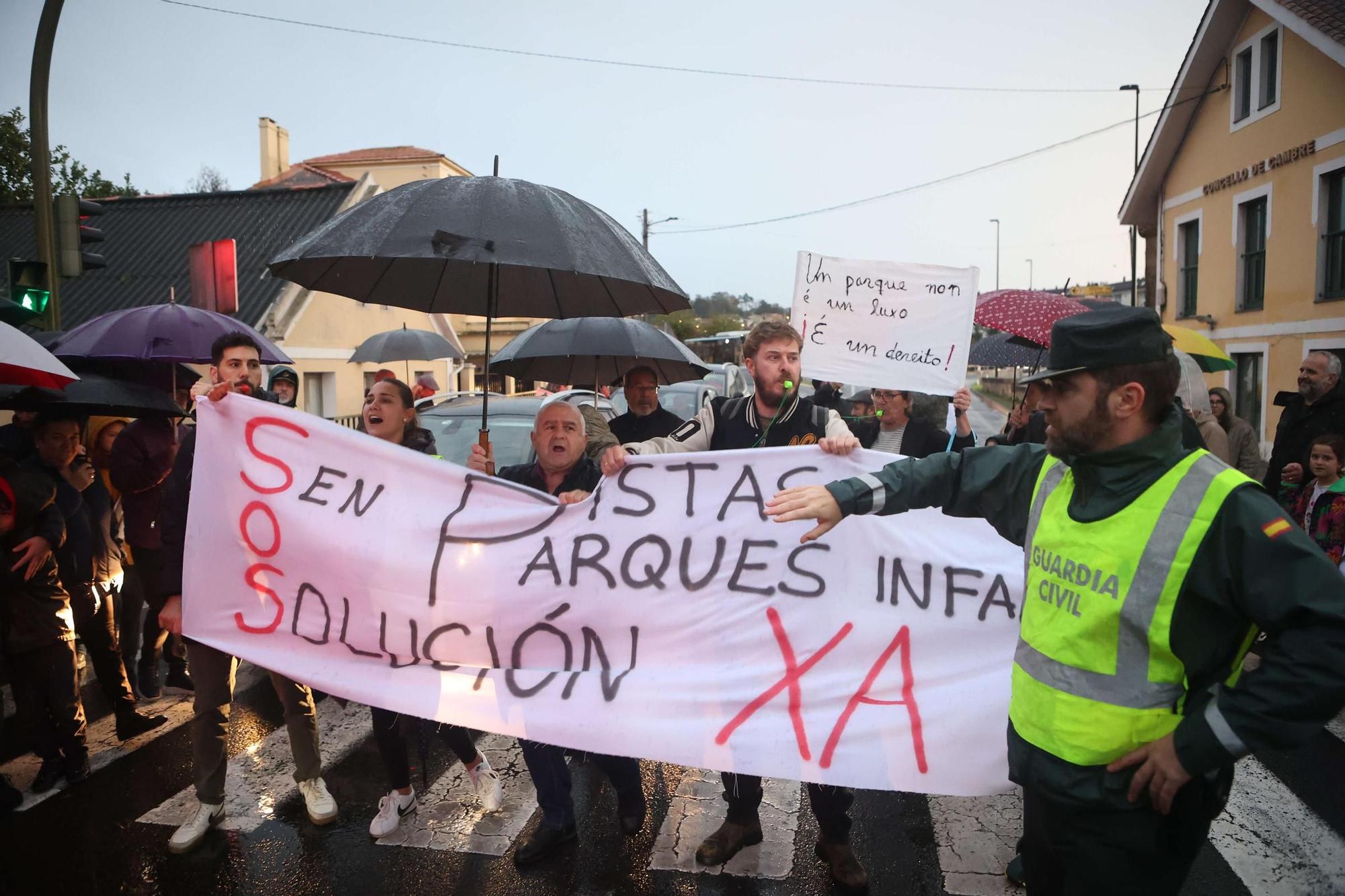 Protesta en O Temple pidiendo más pistas y parques