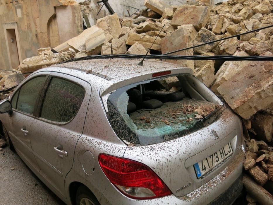 Las lluvias provocan el derrumbe de una casa en Porreres