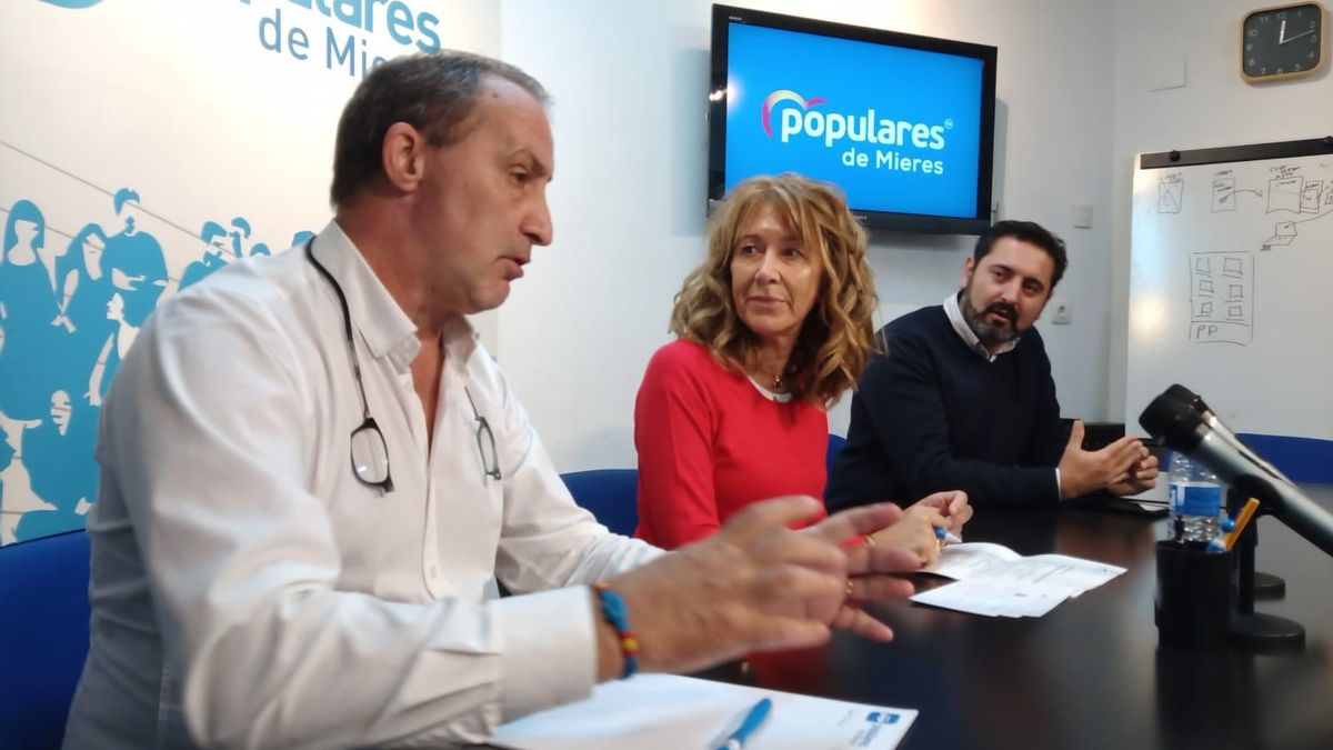 Por la izquierda, José Manuel Rodríguez, Paloma Gázquez y Fernando Hernández.