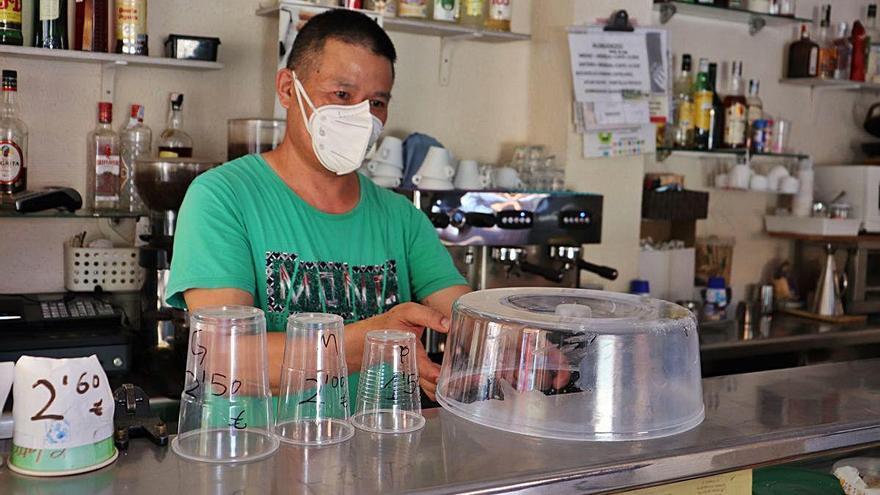 Amenaza con quemar un bar porque no le daban más alcohol