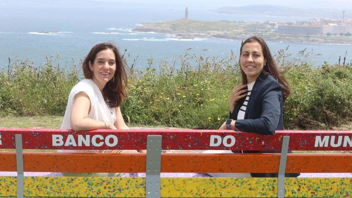 Inés Rey y Noemí Díaz, en un acto en el monte de San Pedro.