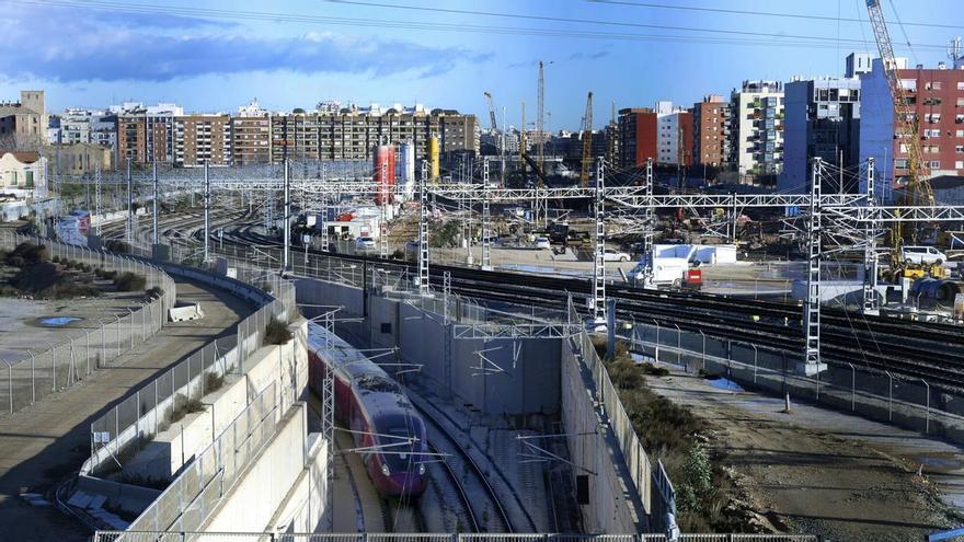 Estación del AVE, gigafactoría o un lanzador de satélites: el Gobierno ejecuta 7.200 millones del Plan de Recuperación en la C.Valenciana