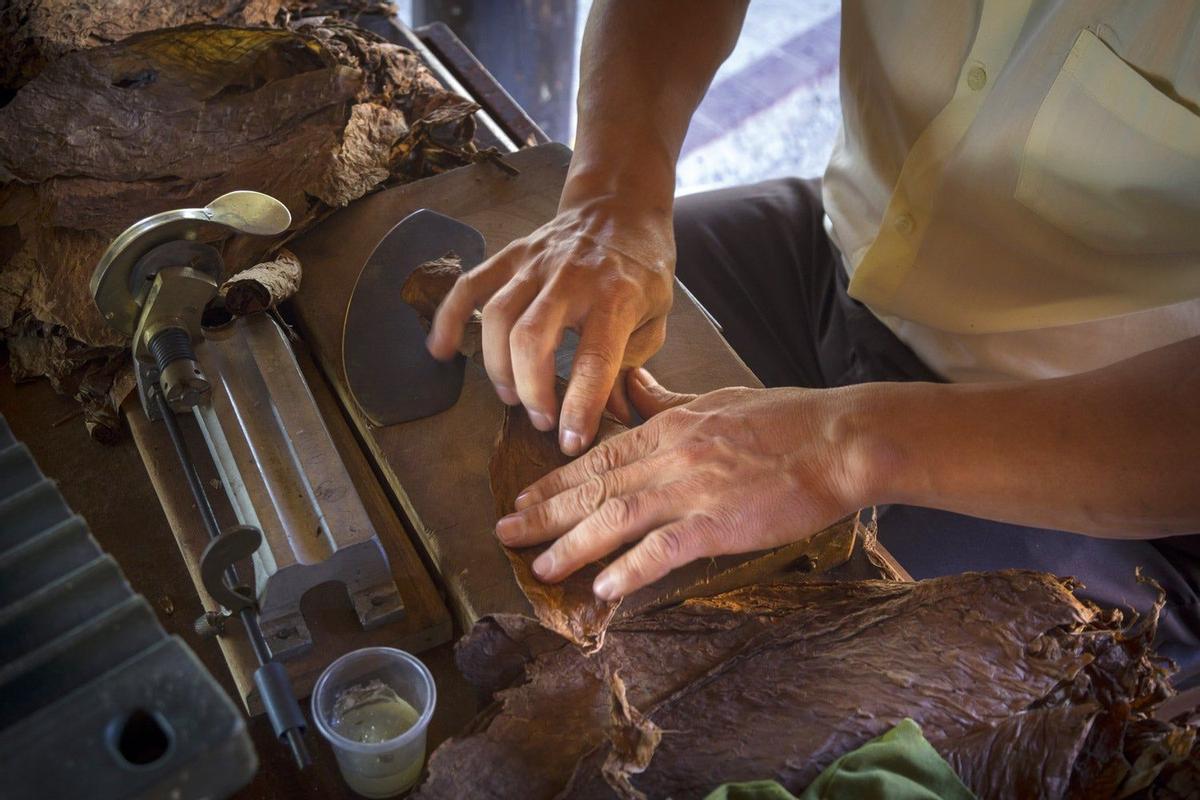 Elaboración de tabaco en el Valle de Viñales