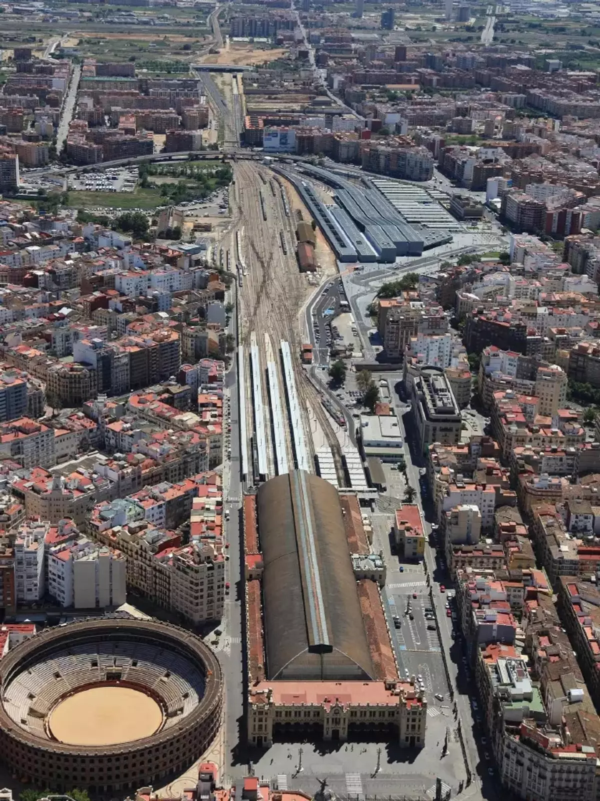 Carrera por el diseño de la gran Estación Central de València: 41 empresas optan al contrato