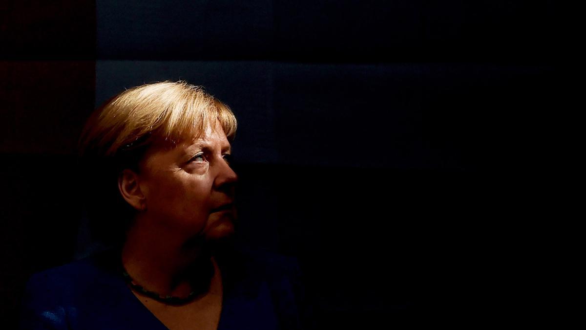 Merkel deja de ser canciller tras 16 años ininterrumpidos al frente del gobierno alemán