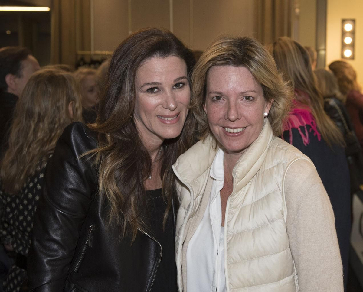 Sandrine Perrin y Simoneta Gómez-Acebo en la inauguración de la nueva boutique de Plein Sud en Madrid