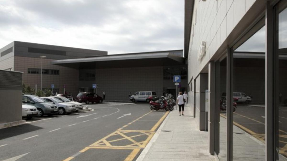 Exteriores del área de Urgencias del Hospital Esperit Sant de Santa Coloma.