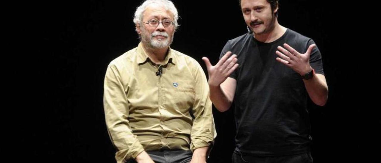 Quico Cadaval y Javier Varela en un momento de su actuación en el Auditorio Municipal. // Noé Parga