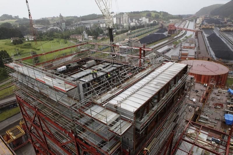 Obras de mantenimiento en la térmica de Aboño