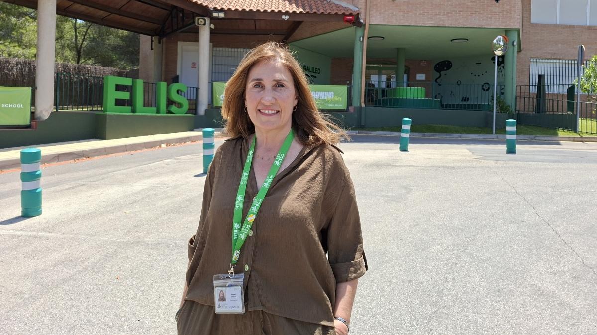 La murciana Raquel Sánchez, elegida mejor profesora de colegio internacional del mundo.