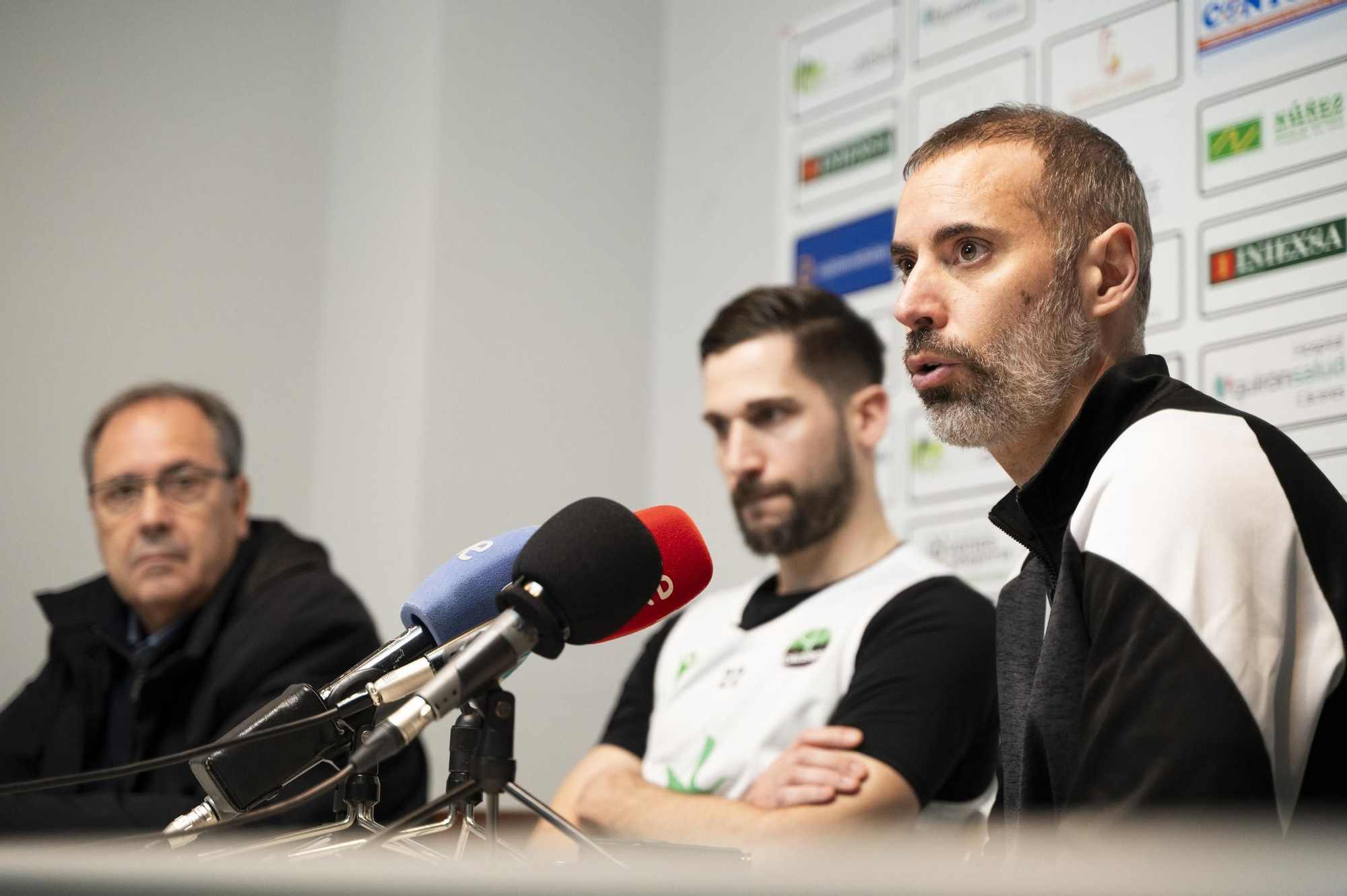 Presentación de Niko Rakocevic como nuevo jugador del Cáceres