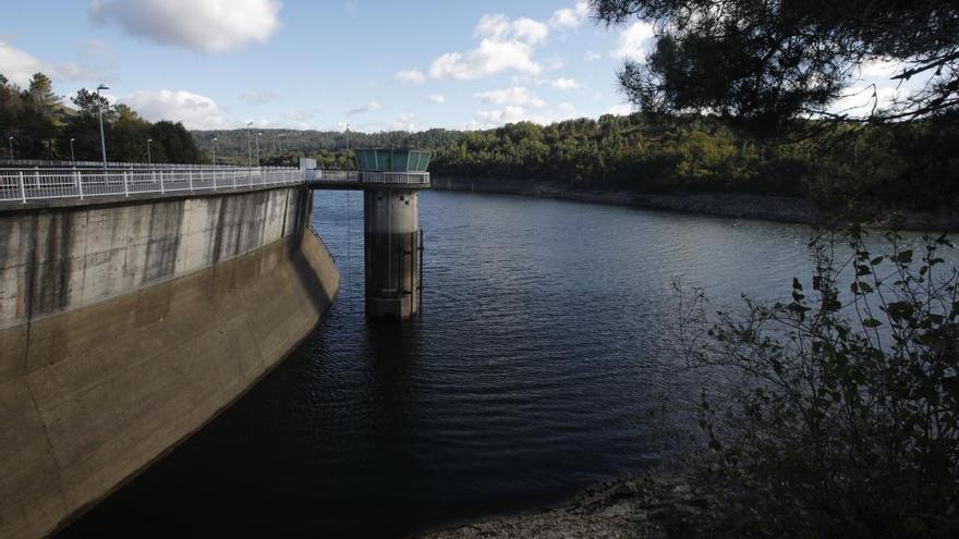 Presa del Eiras. // R. Grobas