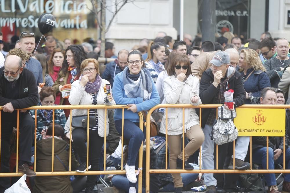 Búscate en la mascletà del 18 de marzo