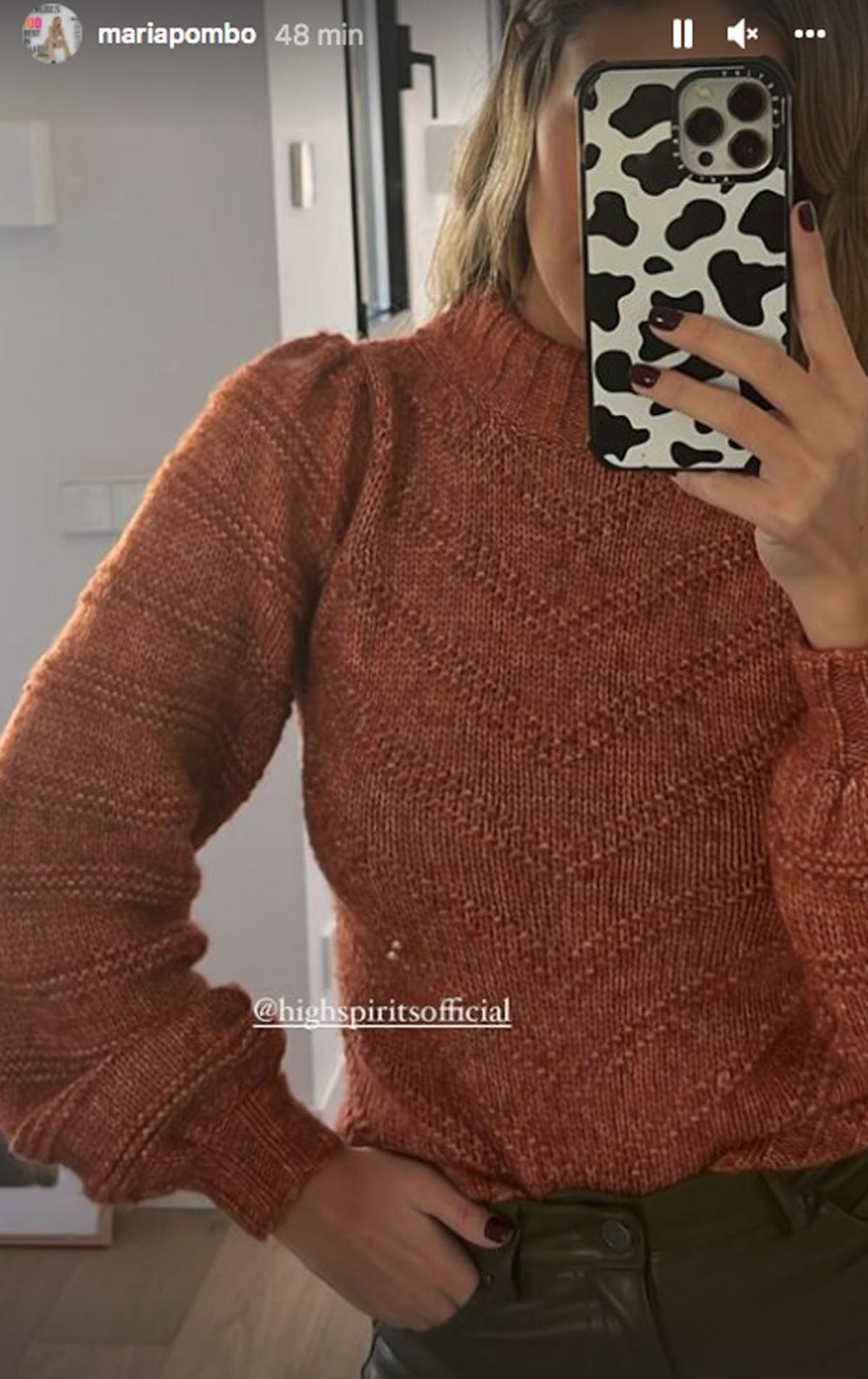 María Pombo con jersey de Springfield