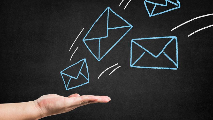 ¿Cómo se puede borrar un correo electrónico enviado antes de que lo lean?