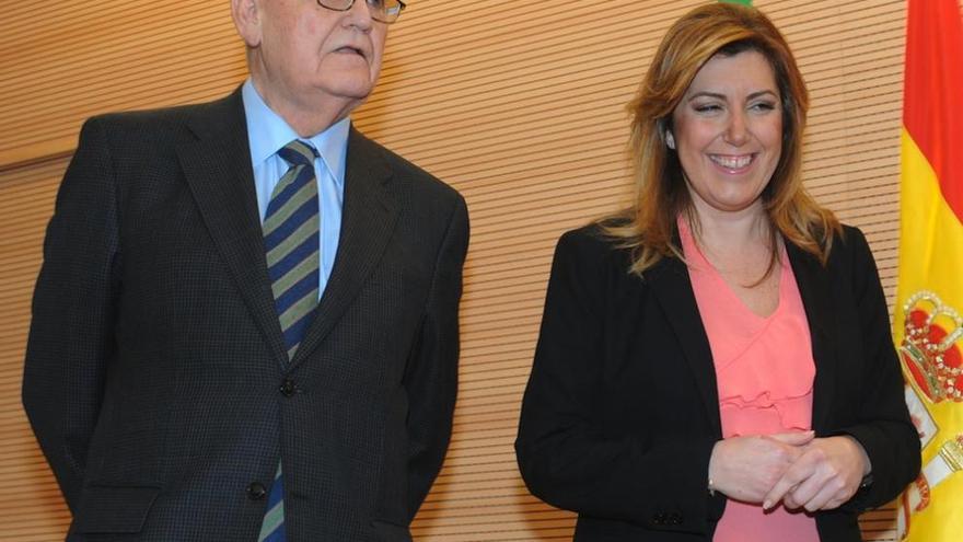 La presidenta andaluza, Susana Díaz, y el expresidente de la Junta, Rafael Escuredo.