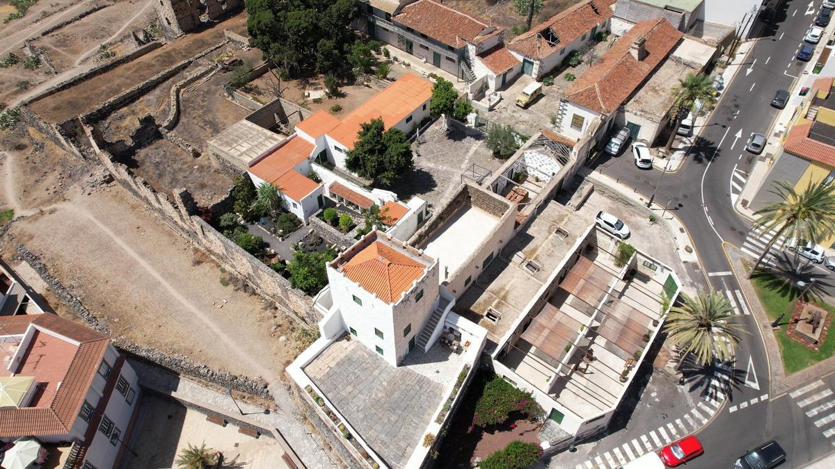 Imagen aérea de la Casa Fuerte de Adeje, una de las joyas del patrimonio histórico de Tenerife.