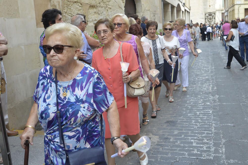 Procesión del entierro de la Virgen en Elche