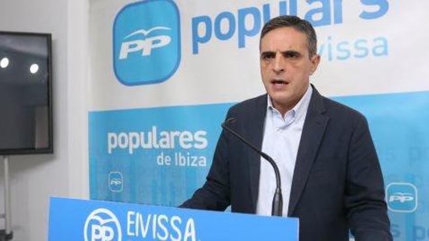 Marí Bosó, durante la rueda de prensa de ayer en la sede del PP.