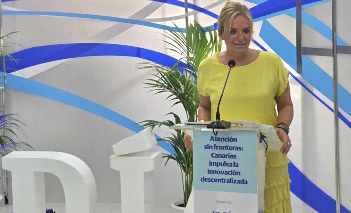 La consejera de Sanidad, Esther Monzón, en la apertura institucional de la jornada