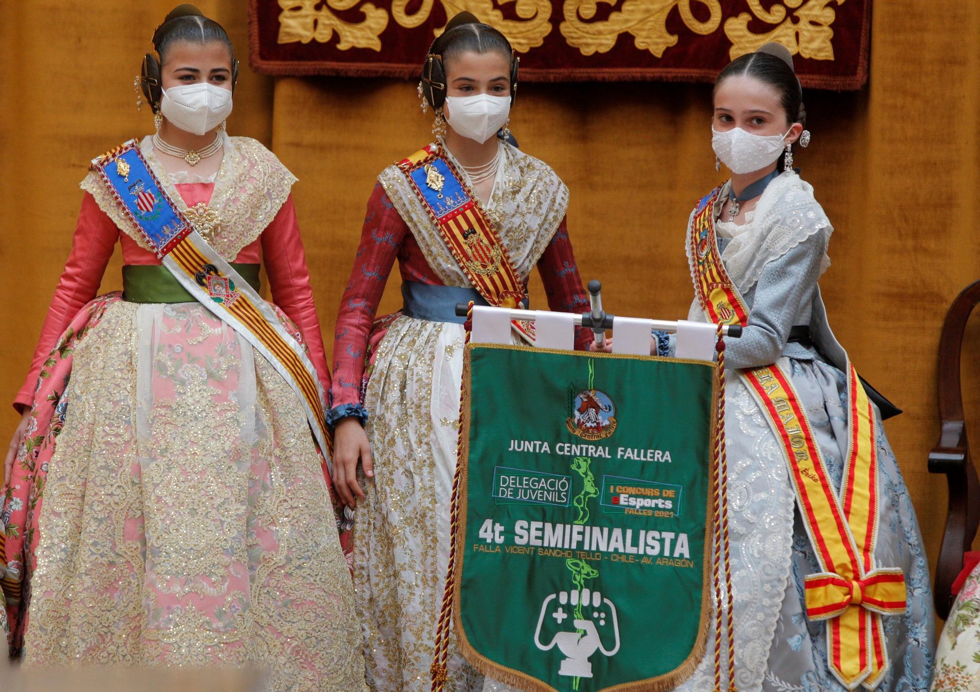 Las fallas infantiles vuelven con los "brillants", fotos y reparto de premios